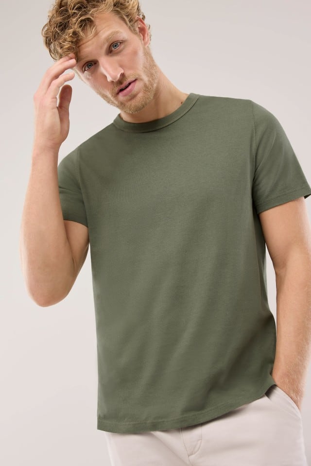 fs26_kw22_aktion106_leinen_shirts_ec23_7552_fa_087