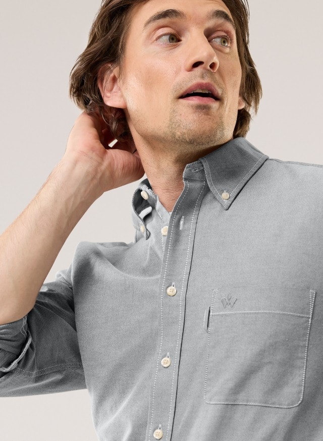 Abbildung Oberkörper Mann in Hemd mit Button-Down-Kragen