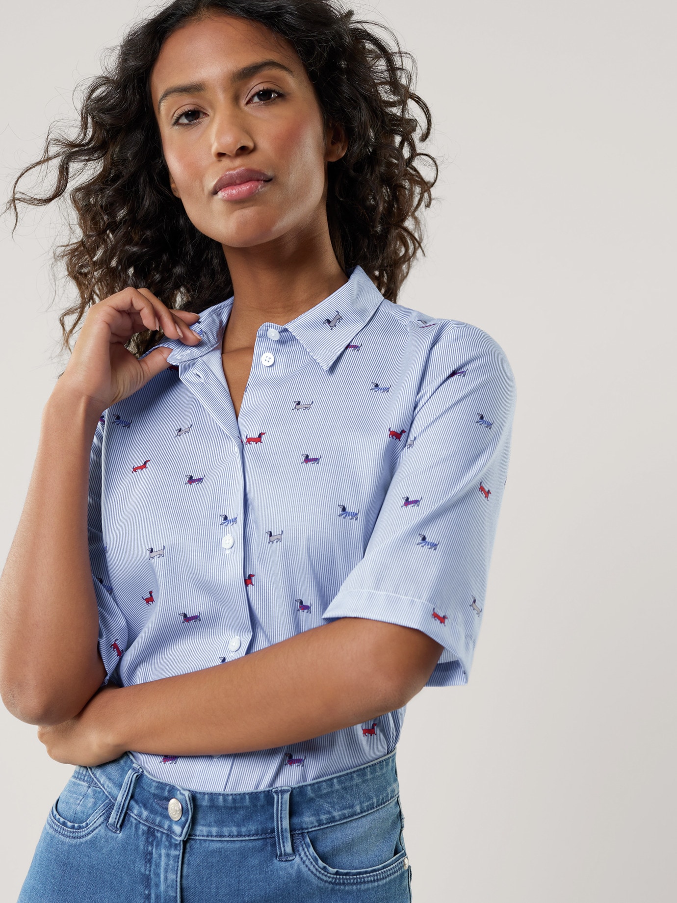 Extraglatt-Hemdbluse Everyday Dackeldruck Extraglatt-Hemdbluse Everyday Dackeldruck