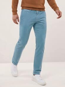 Cordhose aus weicher Baumwolle Hellblau