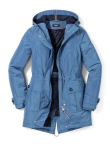 Hochwertige Damen Funktionsjacken mit femininer Passform Hochwertige Damen Funktionsjacken mit femininer Passform