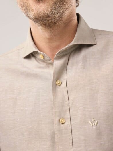 Leinen-Mix Hemd mit Haifischkragen Sand