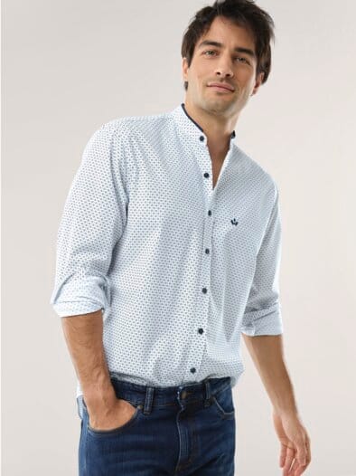 Extraglatt-Stehkragen-Hemd Minimal Druck