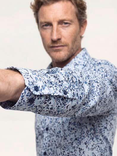 Extraglatt-Hemd Kent-Kragen Blätter Druck
