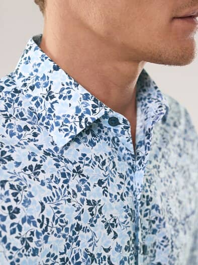 Extraglatt-Hemd Kent-Kragen Blätter Druck
