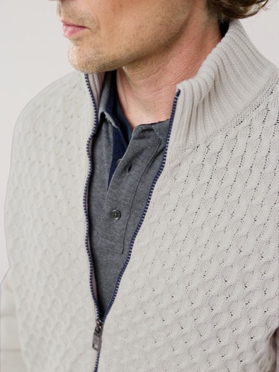 Premium Baumwoll-Strickjacke Wollweiß