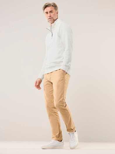 Essential Troyer Offwhite