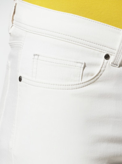 Jogger-Jeans Bermudas Offwhite