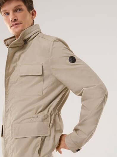 Multitaschen Jacke Beige