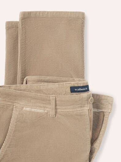 Cordhose aus weicher Baumwolle Camel