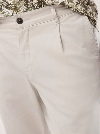 Bundfalten-Chino Feinstruktur Safaribeige