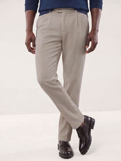 Cordhose mit Bundfalte Offwhite