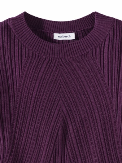Hautschmeichler-Pullover Chevron Cassis