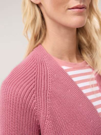 Strickjacke in Patentstrick Rosenholz