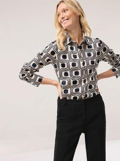 Baumwollbluse mit langer Manschette Grafik Creme