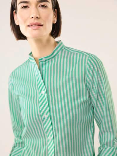 Extraglatt Stehkragen Bluse Kleegrün gestreift