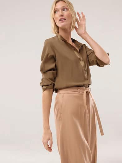 Polo Bluse aus Seide Praline