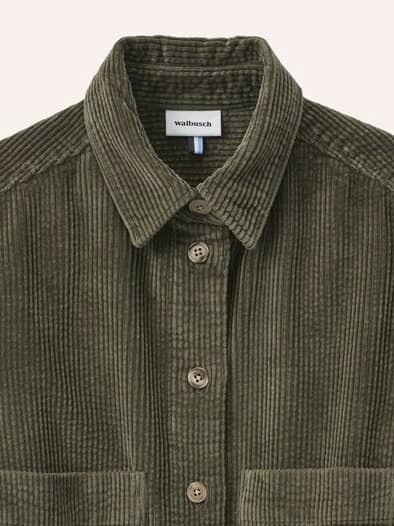 Blusenjacke aus Strukturcord Oliv