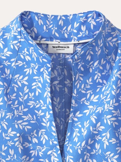 Extraglatt-Bluse Kelchkragen Minimal Königsblau