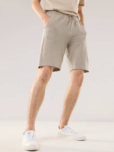 Freizeitshorts Extraglatt Sand