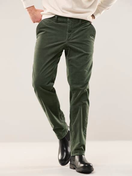 Wärmende Cordhose mit Thermofutter Oliv