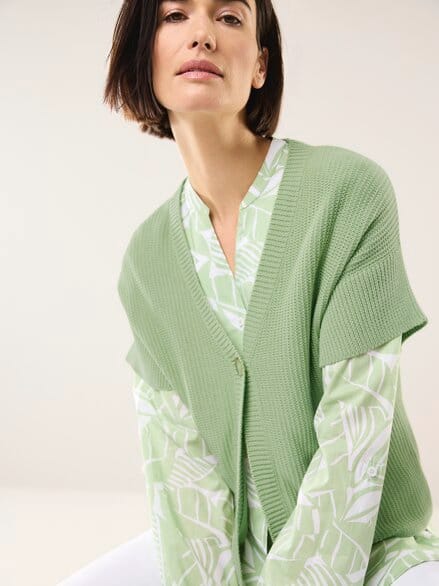 Strickweste Strukturmuster Salbei