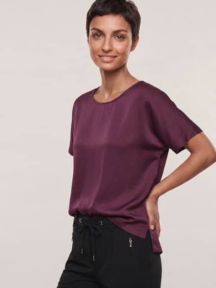 Blusenshirt aus Satin Cassis