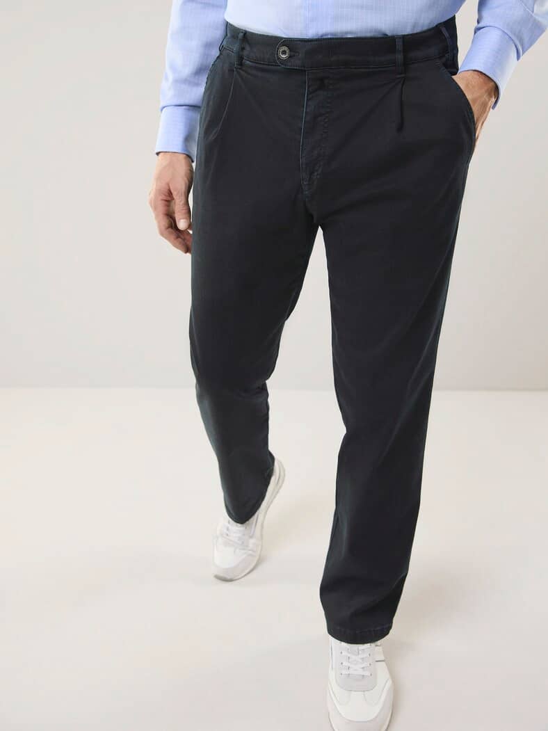 Extraglatt Flex-Bundfaltenjeans Blueblack