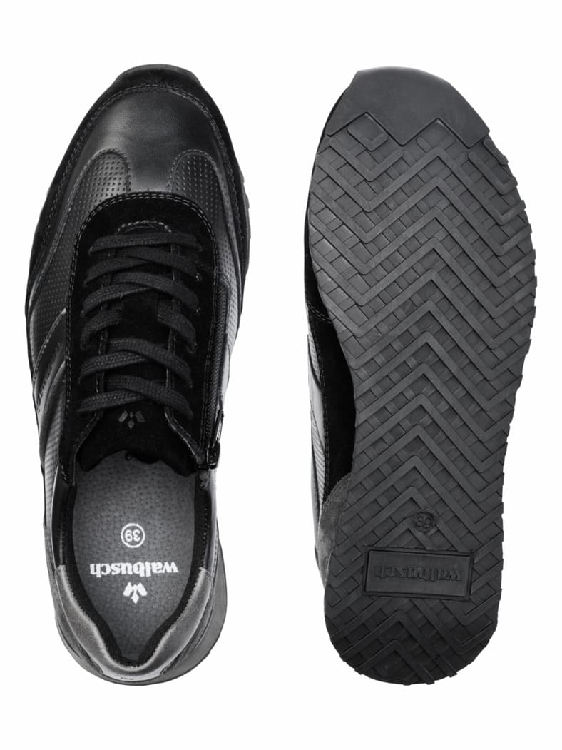 Komfort Perfo Sneaker Schwarz