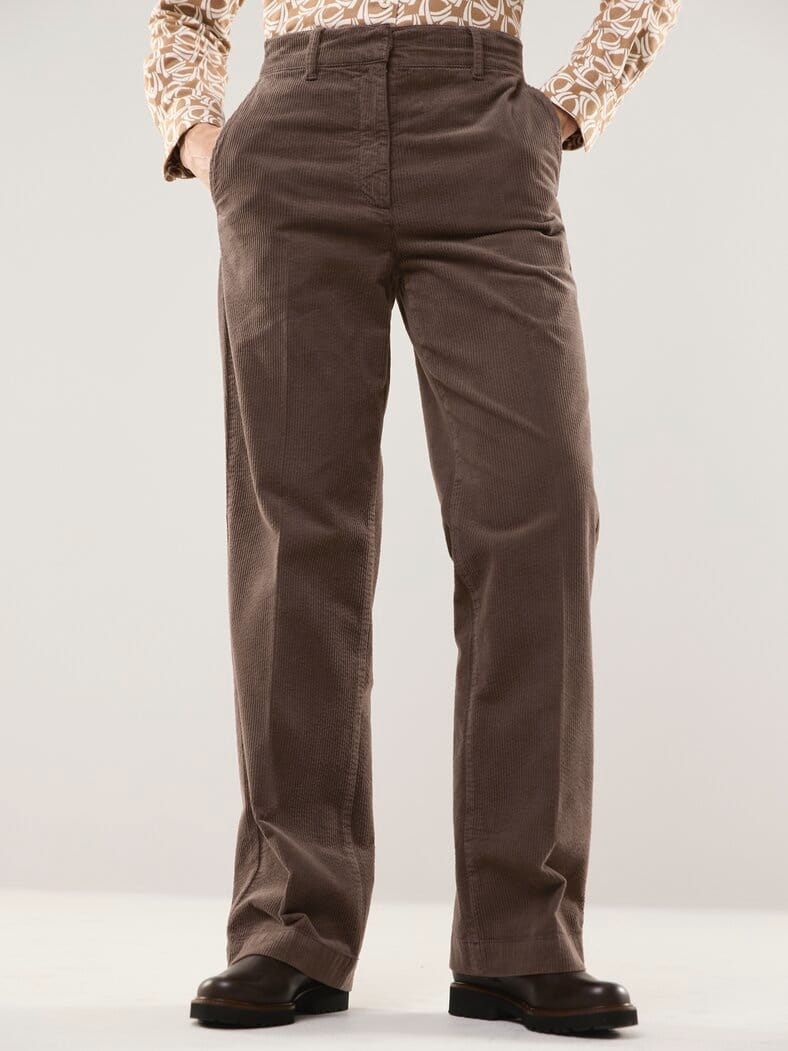 Marlene Hose aus weichem Cord Kaffee