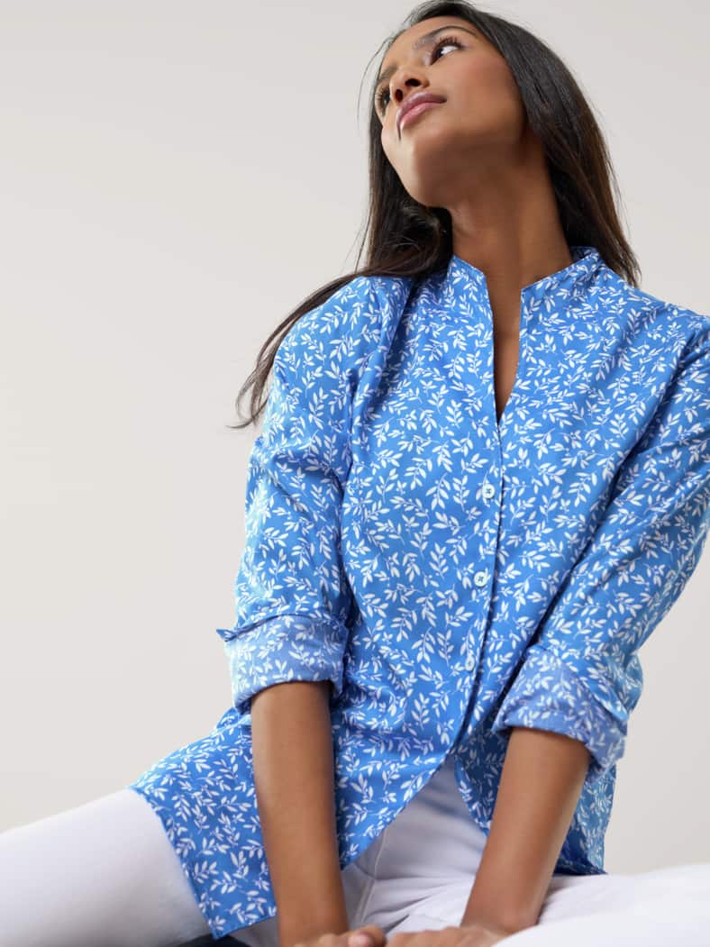 Extraglatt-Bluse Kelchkragen Minimal Königsblau