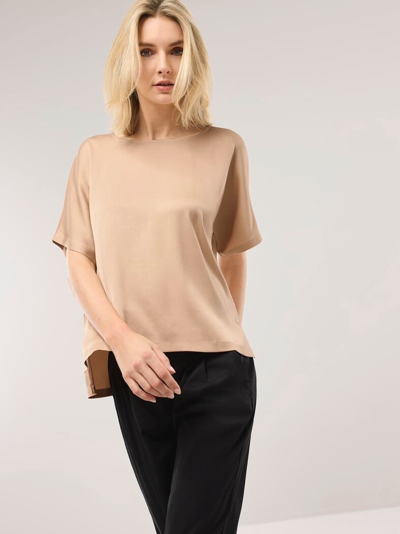 Blusenshirt aus Satin Sand