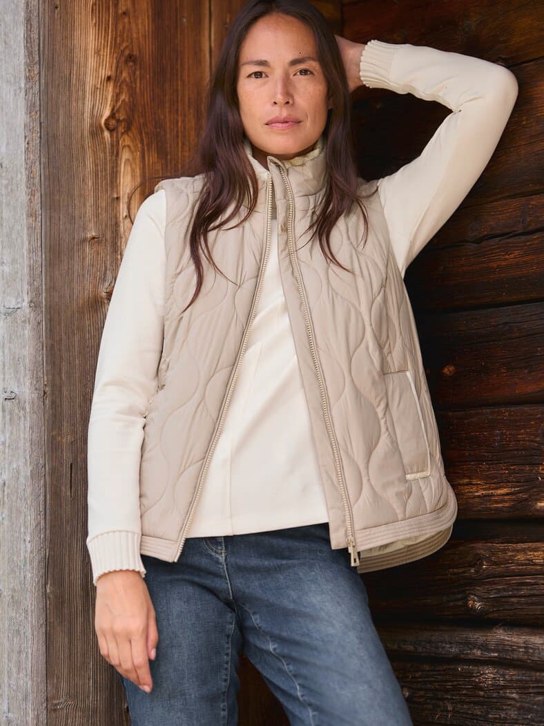 Outfit Wellensteppweste